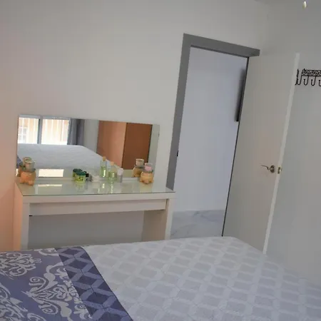 Torri - 3 Mins Walk To Beach Apartment Torrevieja