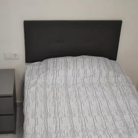 Torri - 3 Mins Walk To Beach Apartment Torrevieja
