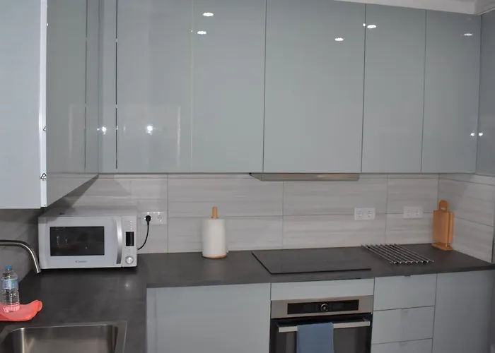 Lägenhet Torri - 3 Mins Walk To