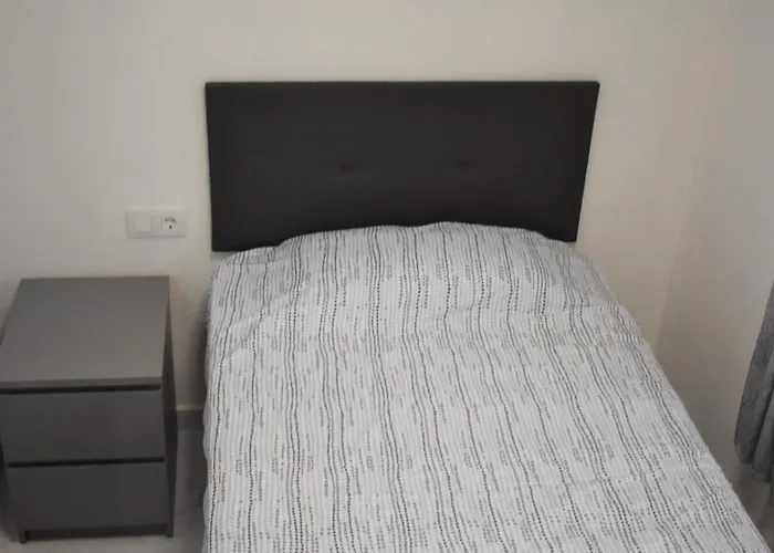 Torri - 3 Mins Walk To Lägenhet Torrevieja