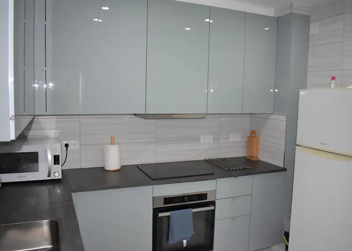 Lägenhet Torri - 3 Mins Walk To