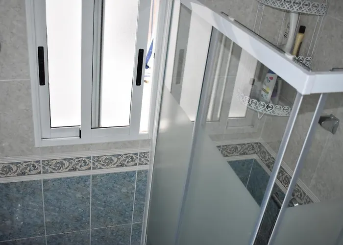 Torri - 3 Mins Walk To Lägenhet